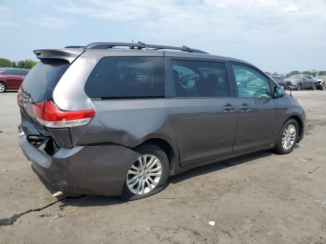 Photo 2 VIN: 5TDYK3DCXES437334 - TOYOTA SIENNA XLE 