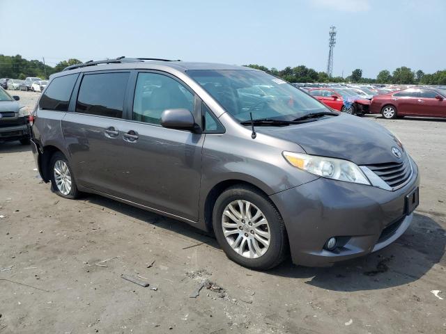 Photo 3 VIN: 5TDYK3DCXES437334 - TOYOTA SIENNA XLE 