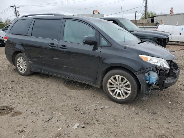 Photo 3 VIN: 5TDYK3DCXES461827 - TOYOTA SIENNA XLE 