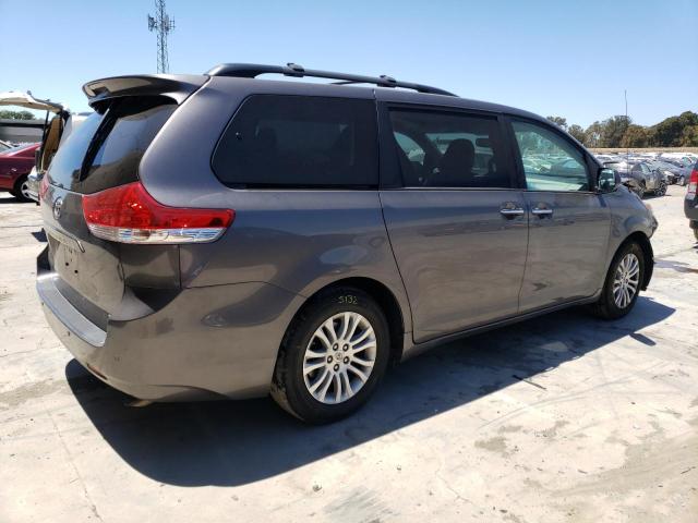 Photo 2 VIN: 5TDYK3DCXES473055 - TOYOTA SIENNA XLE 