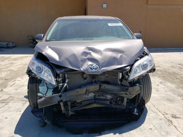 Photo 4 VIN: 5TDYK3DCXES473055 - TOYOTA SIENNA XLE 