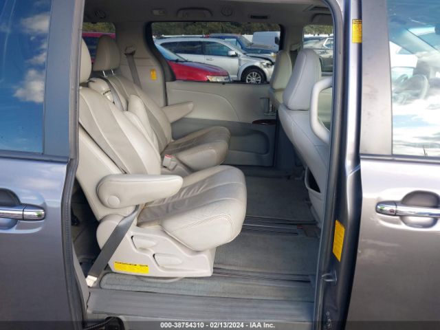 Photo 7 VIN: 5TDYK3DCXES476599 - TOYOTA SIENNA 