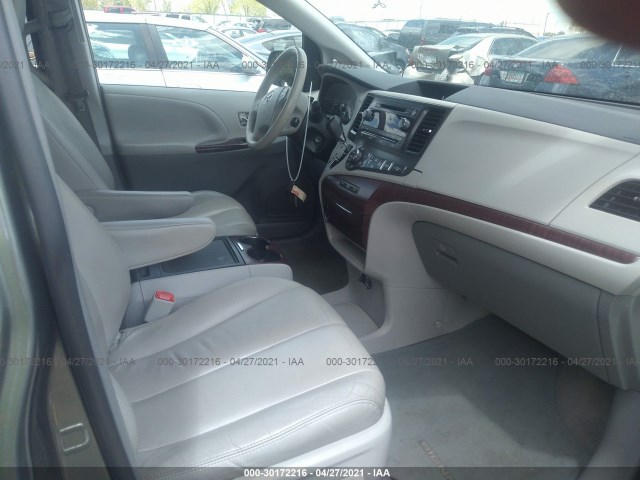 Photo 4 VIN: 5TDYK3DCXES504286 - TOYOTA SIENNA 