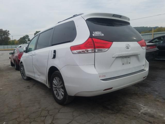 Photo 2 VIN: 5TDYK3DCXES516339 - TOYOTA SIENNA XLE 