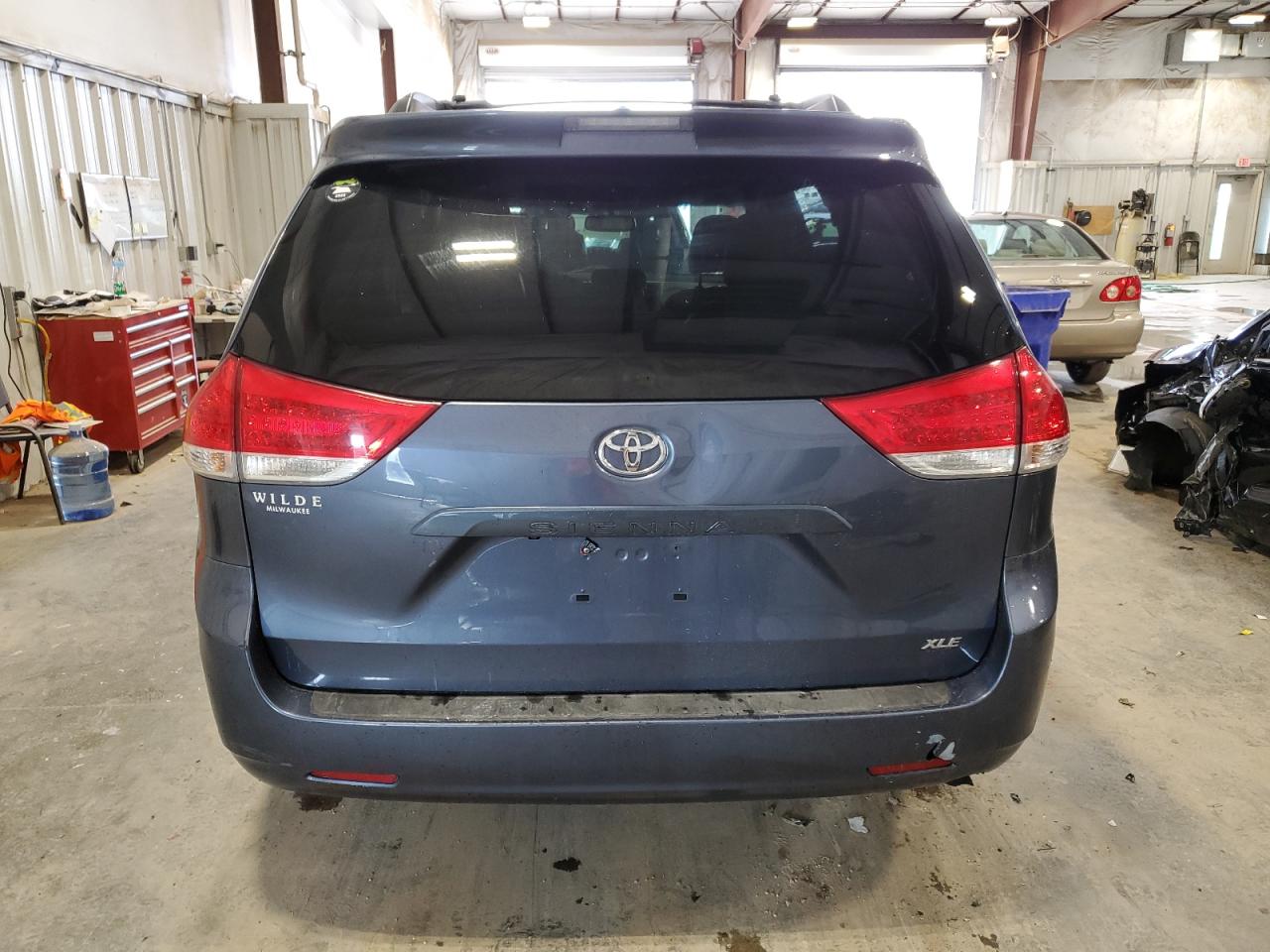 Photo 5 VIN: 5TDYK3DCXES521394 - TOYOTA SIENNA 