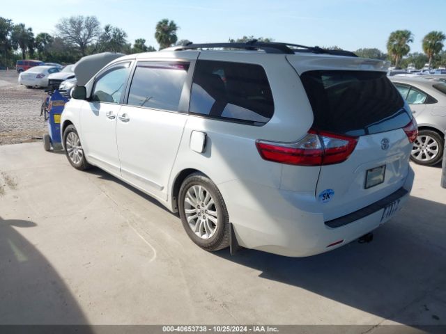 Photo 2 VIN: 5TDYK3DCXFS535023 - TOYOTA SIENNA 