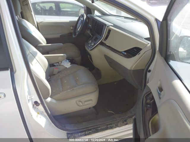 Photo 4 VIN: 5TDYK3DCXFS535023 - TOYOTA SIENNA 