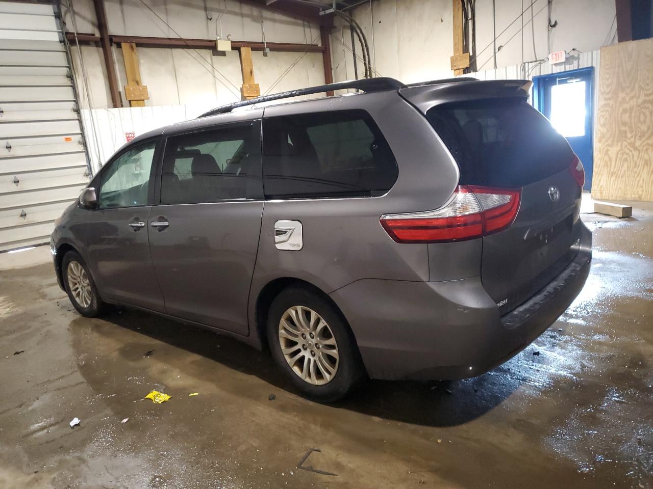 Photo 1 VIN: 5TDYK3DCXFS535541 - TOYOTA SIENNA 