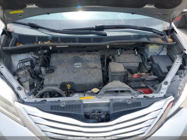 Photo 9 VIN: 5TDYK3DCXFS544322 - TOYOTA SIENNA 