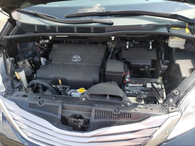 Photo 6 VIN: 5TDYK3DCXFS586263 - TOYOTA SIENNA XLE 