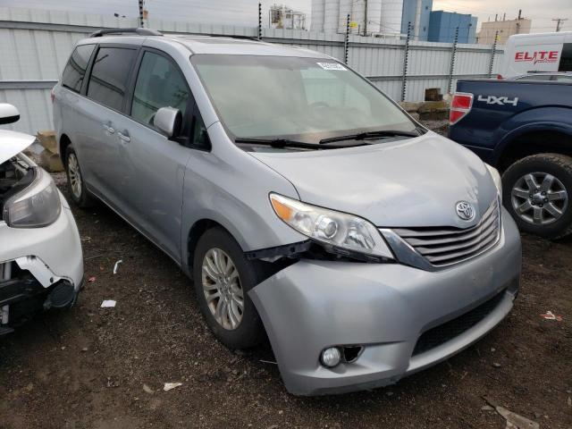 Photo 3 VIN: 5TDYK3DCXFS622808 - TOYOTA SIENNA XLE 