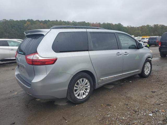 Photo 2 VIN: 5TDYK3DCXFS641763 - TOYOTA SIENNA XLE 