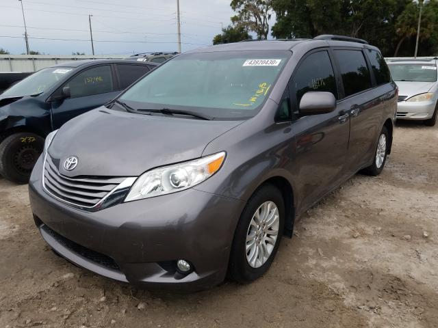 Photo 1 VIN: 5TDYK3DCXFS657736 - TOYOTA SIENNA XLE 