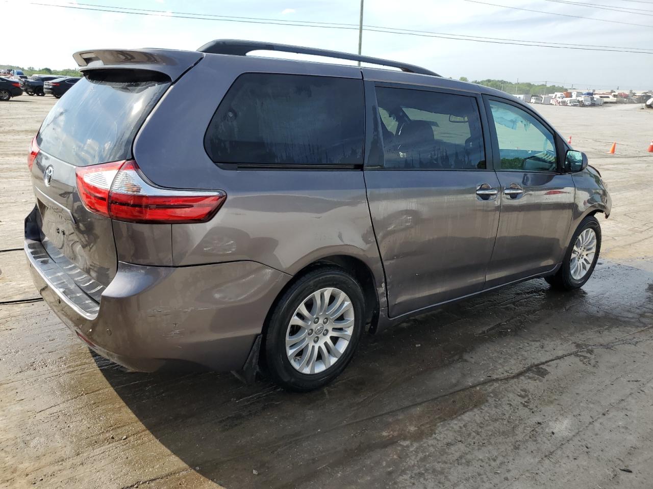 Photo 2 VIN: 5TDYK3DCXFS670681 - TOYOTA SIENNA 