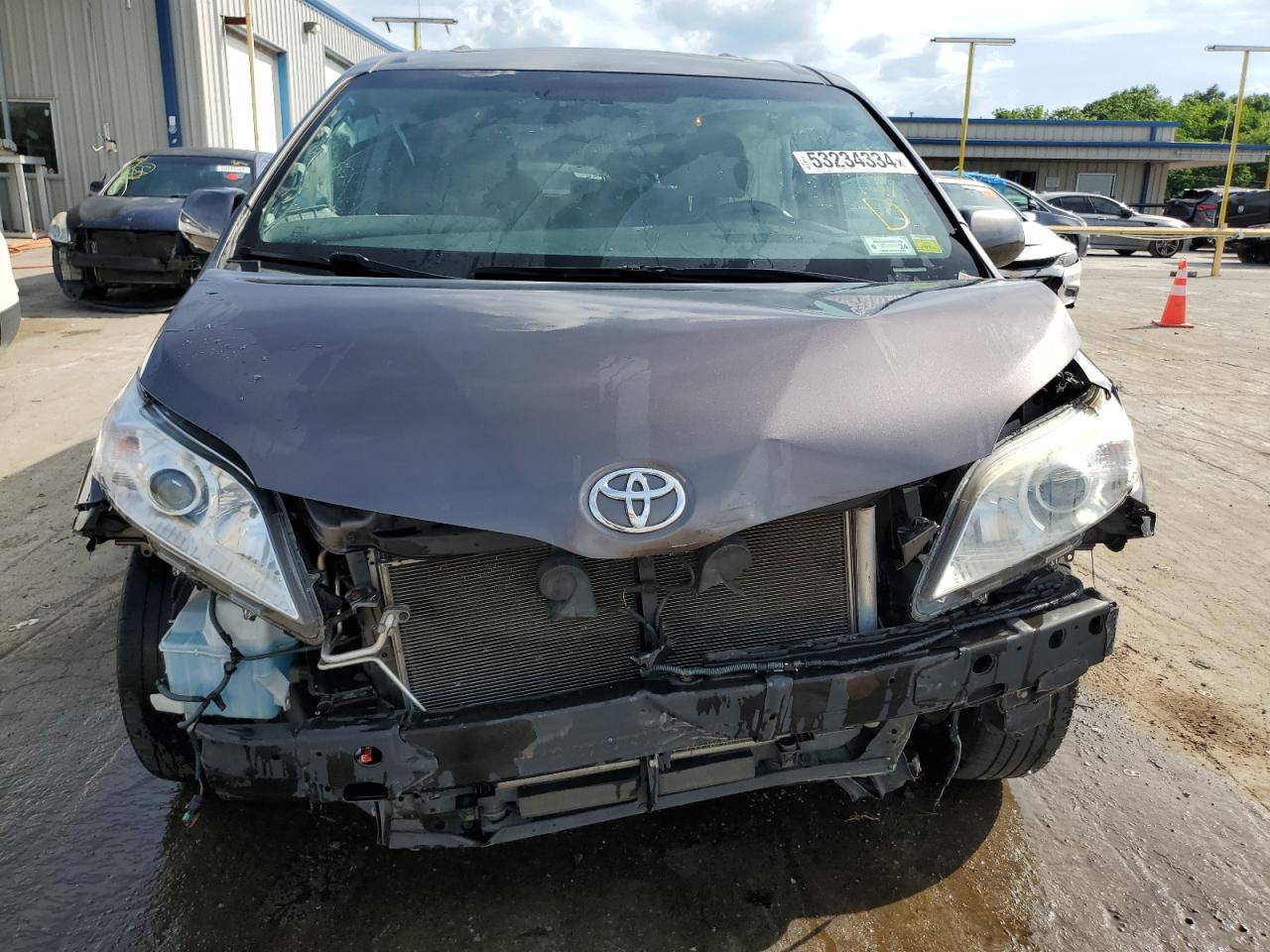 Photo 4 VIN: 5TDYK3DCXFS670681 - TOYOTA SIENNA 