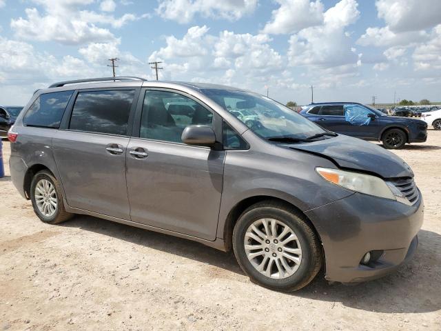 Photo 3 VIN: 5TDYK3DCXGS705009 - TOYOTA SIENNA XLE 