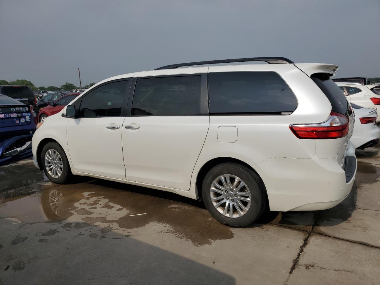 Photo 1 VIN: 5TDYK3DCXGS717662 - TOYOTA SIENNA 