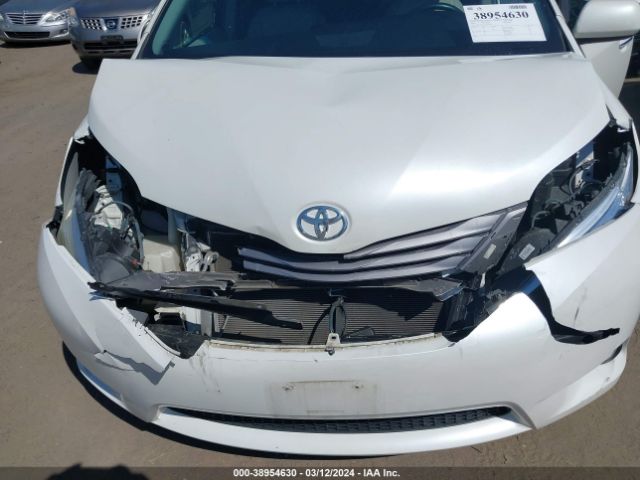 Photo 5 VIN: 5TDYK3DCXGS719461 - TOYOTA SIENNA 