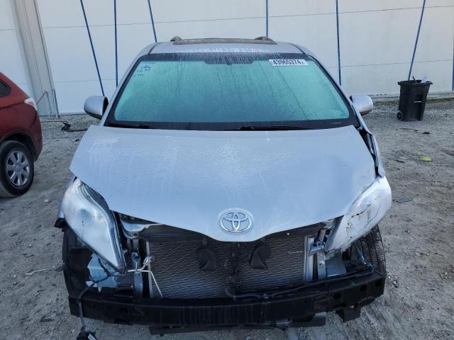 Photo 4 VIN: 5TDYK3DCXGS726118 - TOYOTA SIENNA XLE 