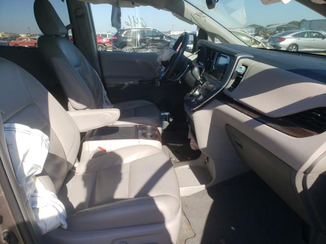 Photo 4 VIN: 5TDYK3DCXGS735630 - TOYOTA SIENNA XLE 