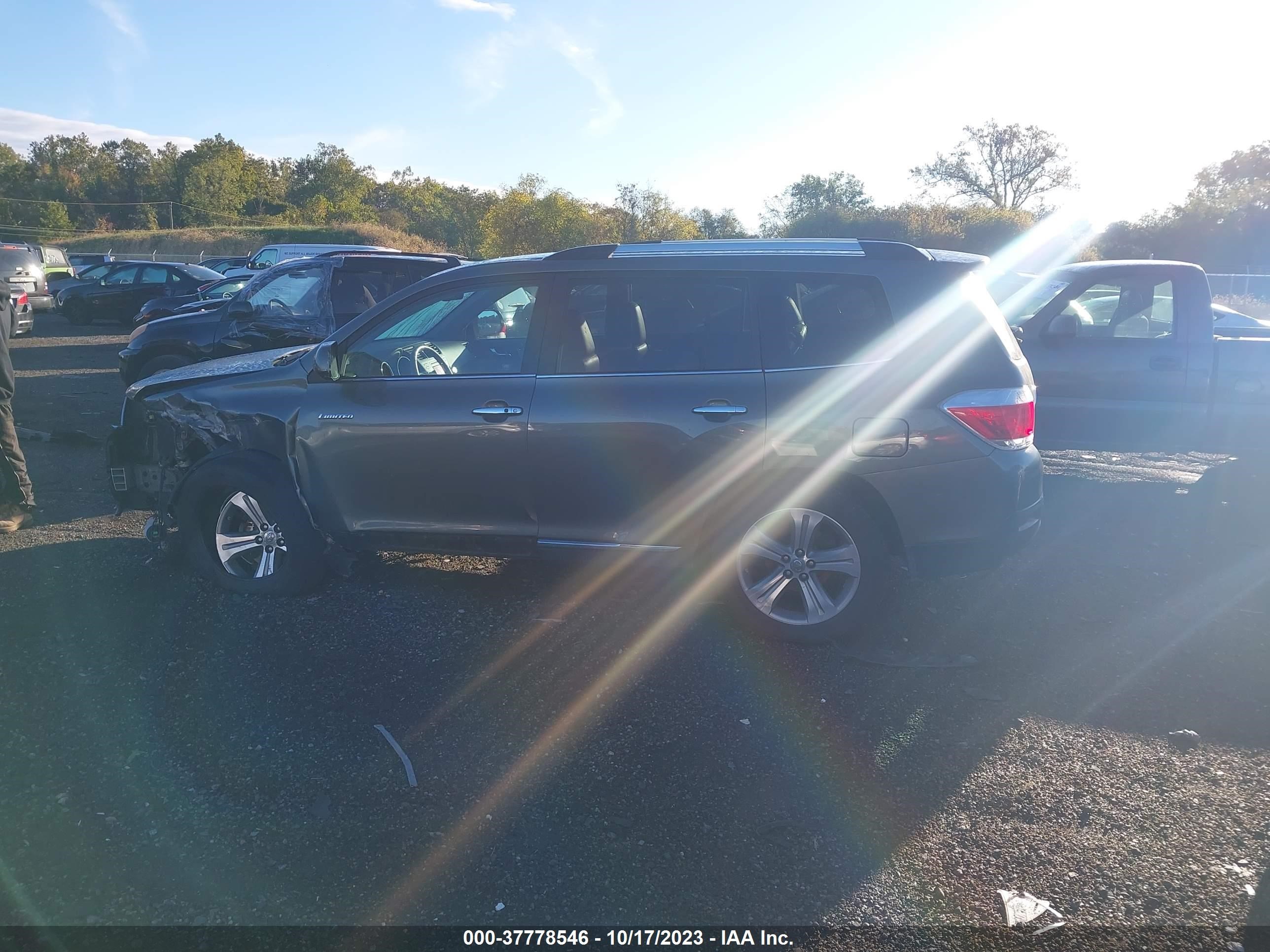 Photo 13 VIN: 5TDYK3EH1CS054115 - TOYOTA HIGHLANDER 