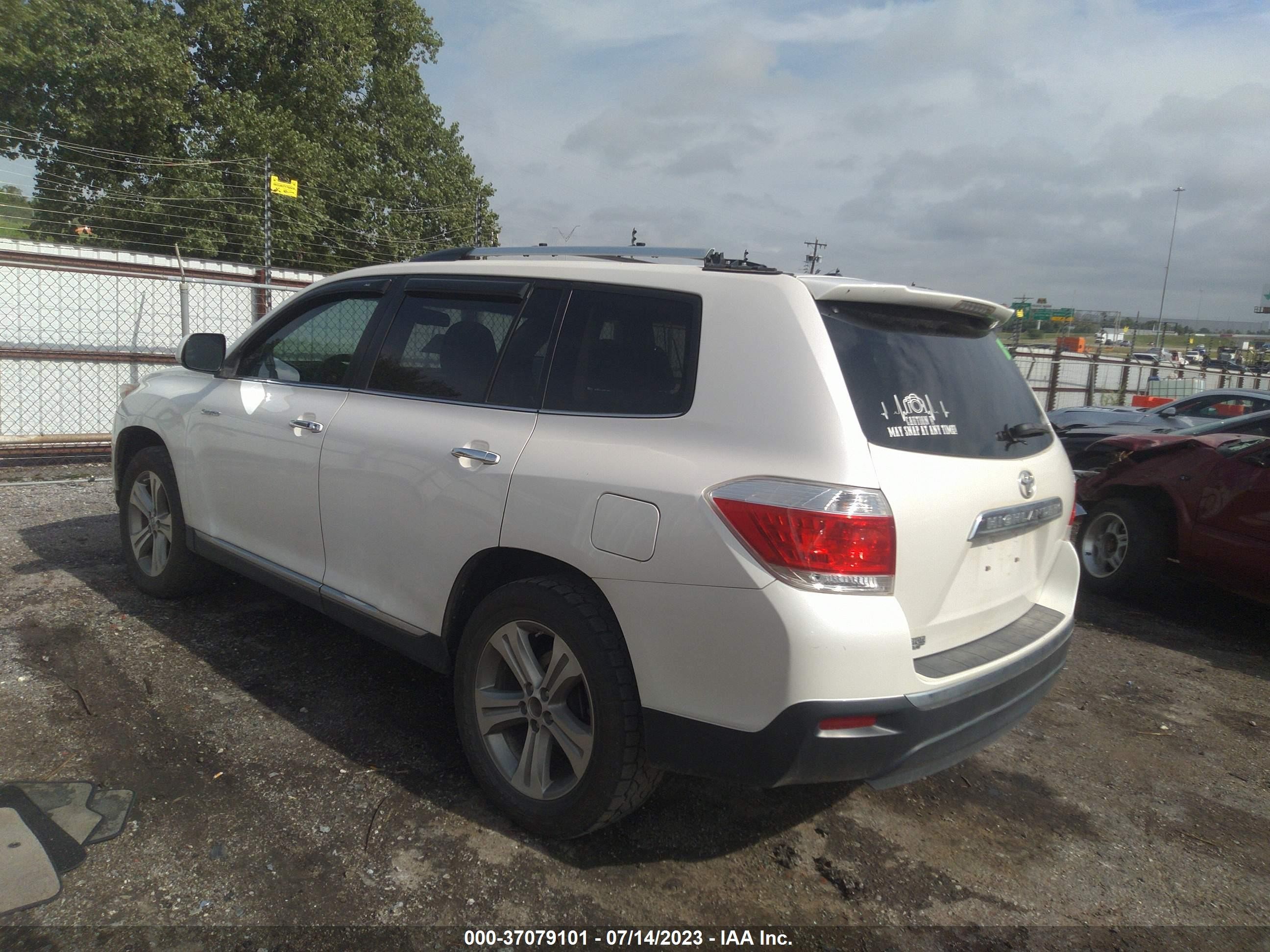 Photo 2 VIN: 5TDYK3EH2DS130524 - TOYOTA HIGHLANDER 