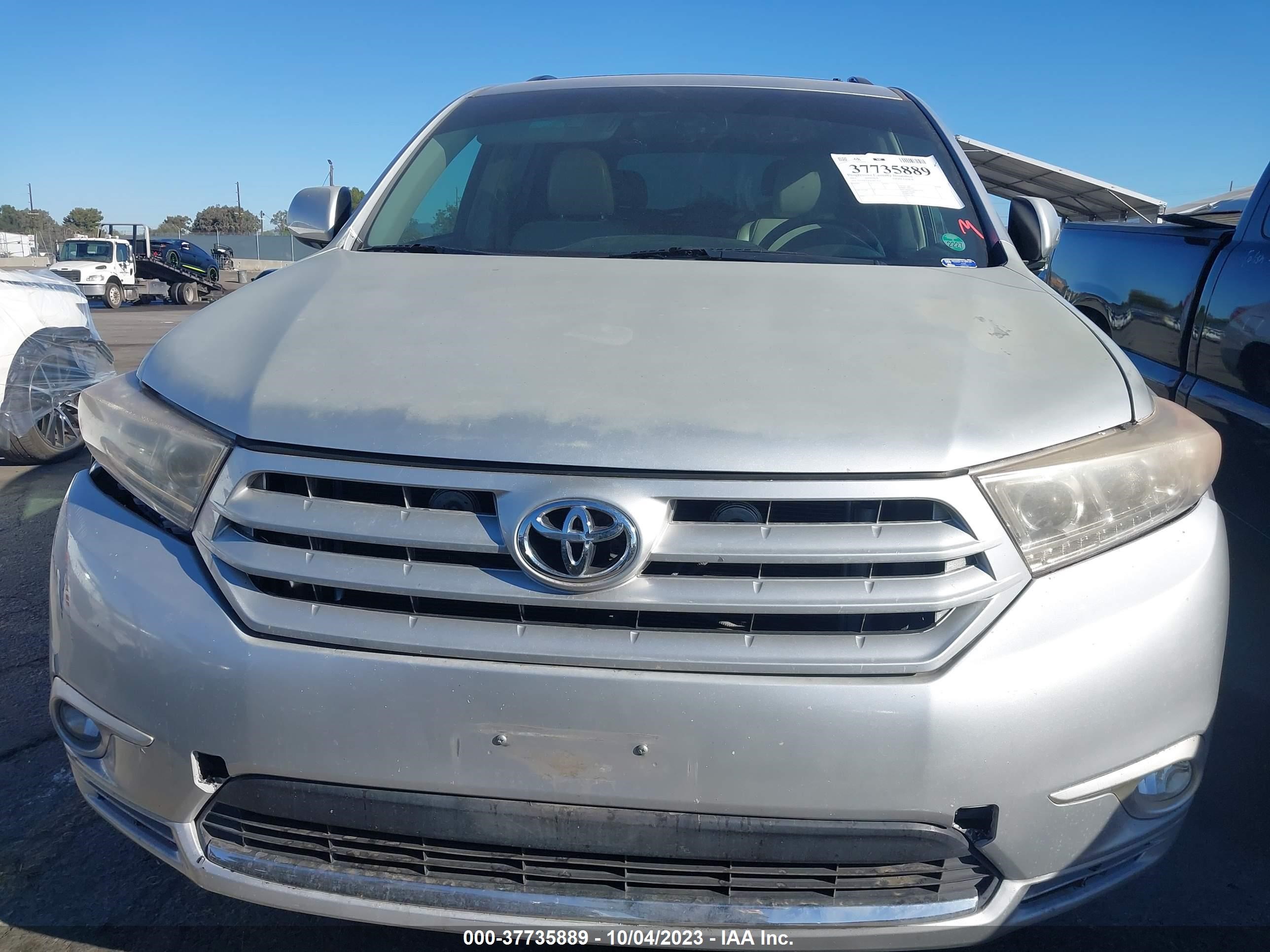 Photo 10 VIN: 5TDYK3EH3CS057534 - TOYOTA HIGHLANDER 