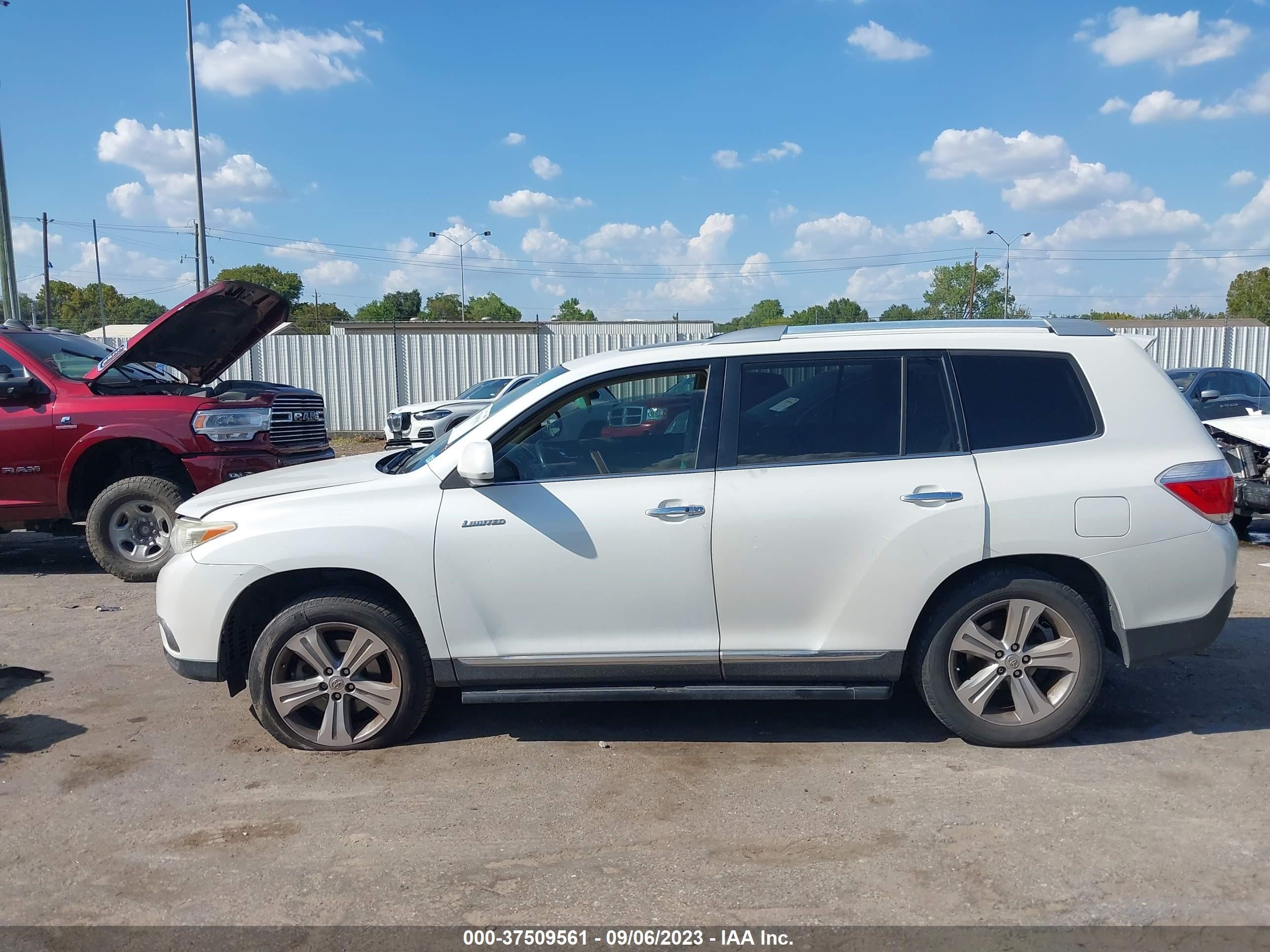 Photo 13 VIN: 5TDYK3EH3DS092494 - TOYOTA HIGHLANDER 