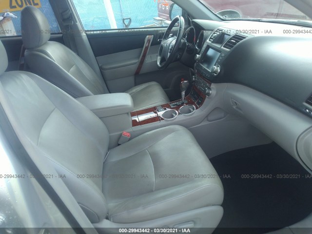 Photo 4 VIN: 5TDYK3EH5CS061603 - TOYOTA HIGHLANDER 