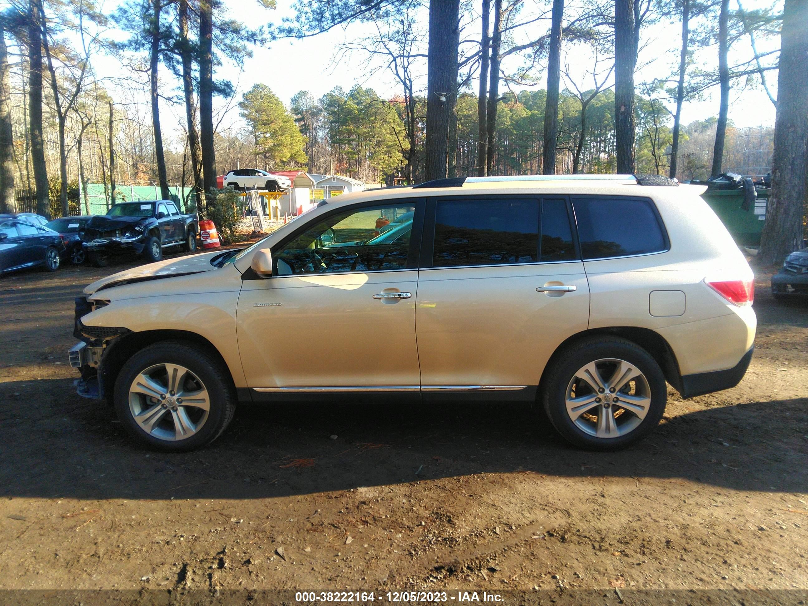 Photo 13 VIN: 5TDYK3EH9BS049212 - TOYOTA HIGHLANDER 