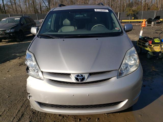 Photo 4 VIN: 5TDYK4CC0AS289468 - TOYOTA SIENNA XLE 