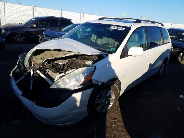 Photo 1 VIN: 5TDYK4CC0AS310142 - TOYOTA SIENNA XLE 