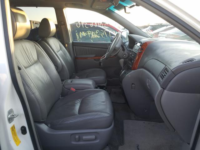 Photo 4 VIN: 5TDYK4CC0AS310142 - TOYOTA SIENNA XLE 