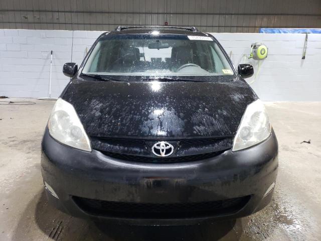 Photo 4 VIN: 5TDYK4CC1AS302082 - TOYOTA SIENNA XLE 