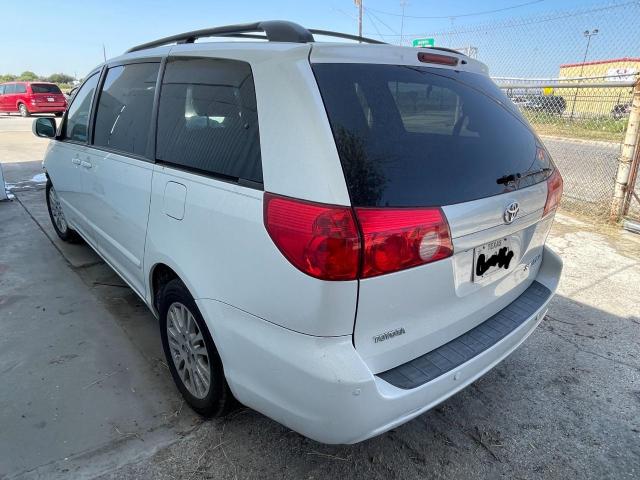 Photo 2 VIN: 5TDYK4CC1AS309811 - TOYOTA SIENNA XLE 