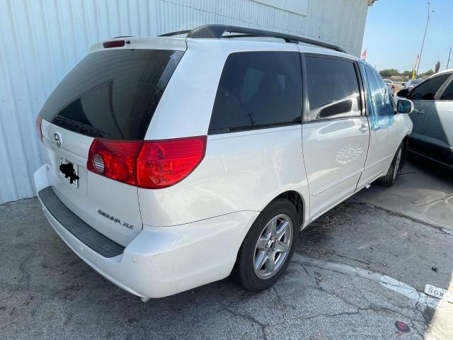 Photo 3 VIN: 5TDYK4CC1AS309811 - TOYOTA SIENNA XLE 