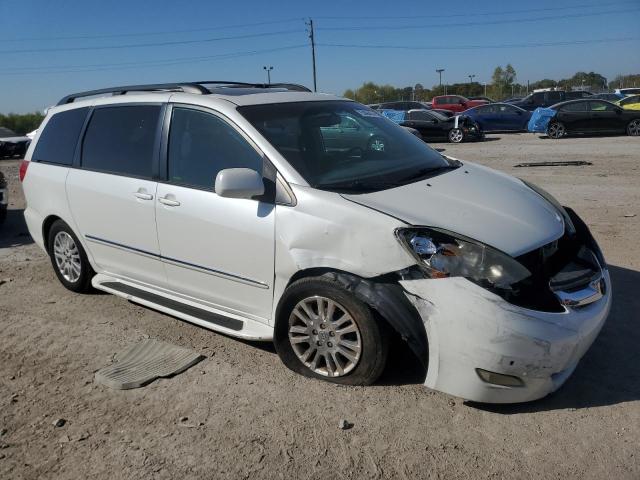 Photo 3 VIN: 5TDYK4CC1AS310537 - TOYOTA SIENNA XLE 