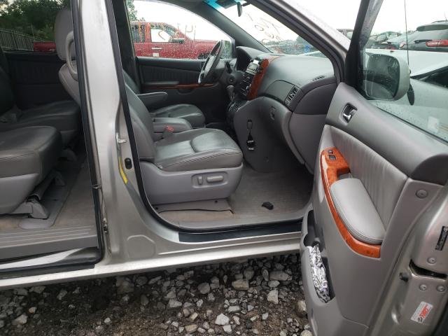 Photo 4 VIN: 5TDYK4CC1AS311221 - TOYOTA SIENNA XLE 