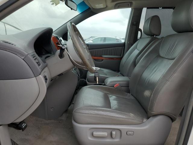 Photo 6 VIN: 5TDYK4CC1AS324423 - TOYOTA SIENNA XLE 