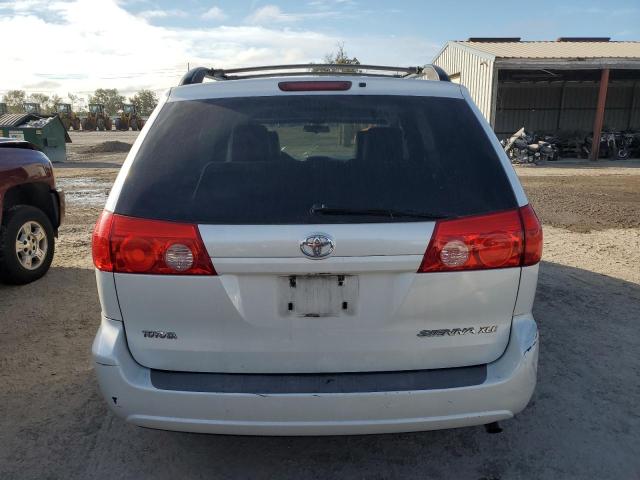 Photo 5 VIN: 5TDYK4CC1AS326396 - TOYOTA SIENNA XLE 