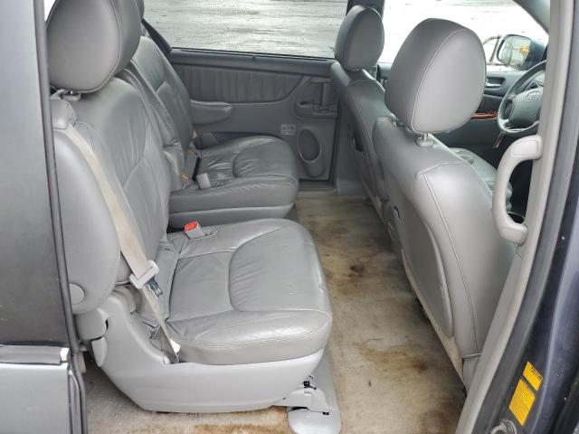 Photo 10 VIN: 5TDYK4CC1AS328875 - TOYOTA SIENNA XLE 