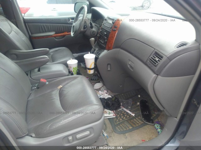 Photo 4 VIN: 5TDYK4CC2AS293067 - TOYOTA SIENNA 