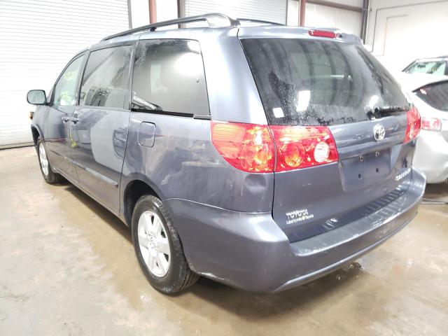 Photo 2 VIN: 5TDYK4CC2AS294008 - TOYOTA SIENNA XLE 