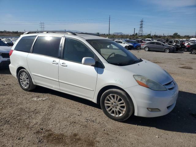 Photo 3 VIN: 5TDYK4CC2AS301068 - TOYOTA SIENNA XLE 