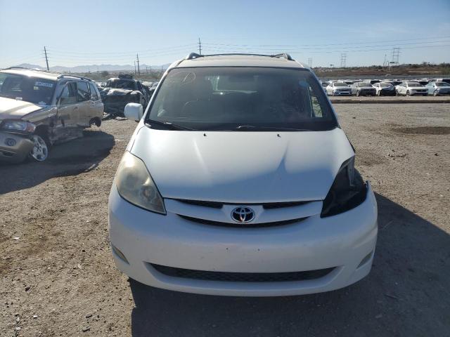 Photo 4 VIN: 5TDYK4CC2AS301068 - TOYOTA SIENNA XLE 