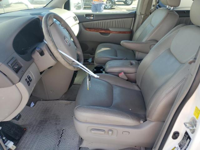 Photo 6 VIN: 5TDYK4CC2AS301068 - TOYOTA SIENNA XLE 