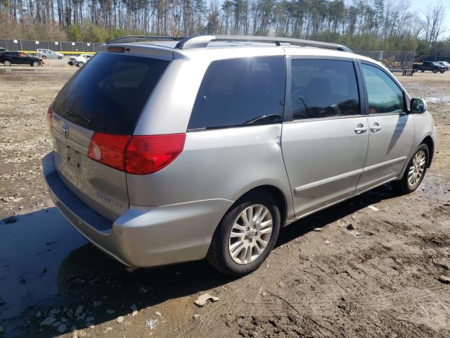 Photo 3 VIN: 5TDYK4CC3AS292879 - TOYOTA SIENNA XLE 