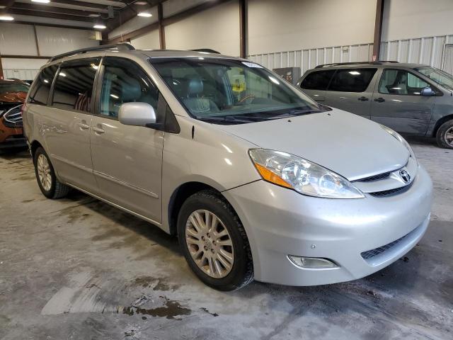 Photo 3 VIN: 5TDYK4CC3AS295541 - TOYOTA SIENNA XLE 