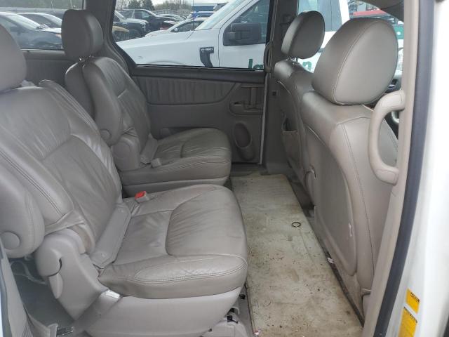 Photo 10 VIN: 5TDYK4CC3AS303315 - TOYOTA SIENNA XLE 