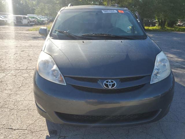 Photo 4 VIN: 5TDYK4CC3AS323984 - TOYOTA SIENNA XLE 